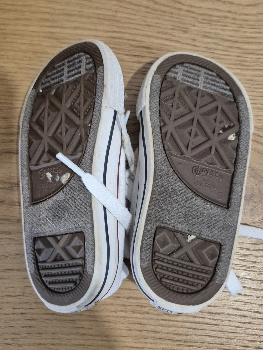 Toddler Converse All Star White Low Top Sneakers Size 6 Baby Kids Shoes